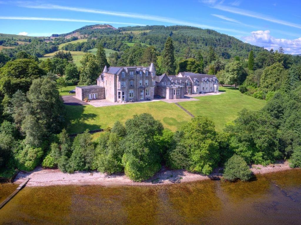 Апартаменты Loch View At Lomond Castle Баллок Экстерьер фото